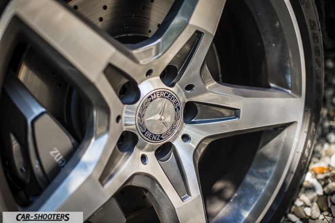 Mercedes-Benz SL400 dettaglio cerchi in lega