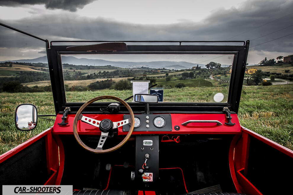 Fiat Super Scoiattolo – dashboard, against a mountain backdrop