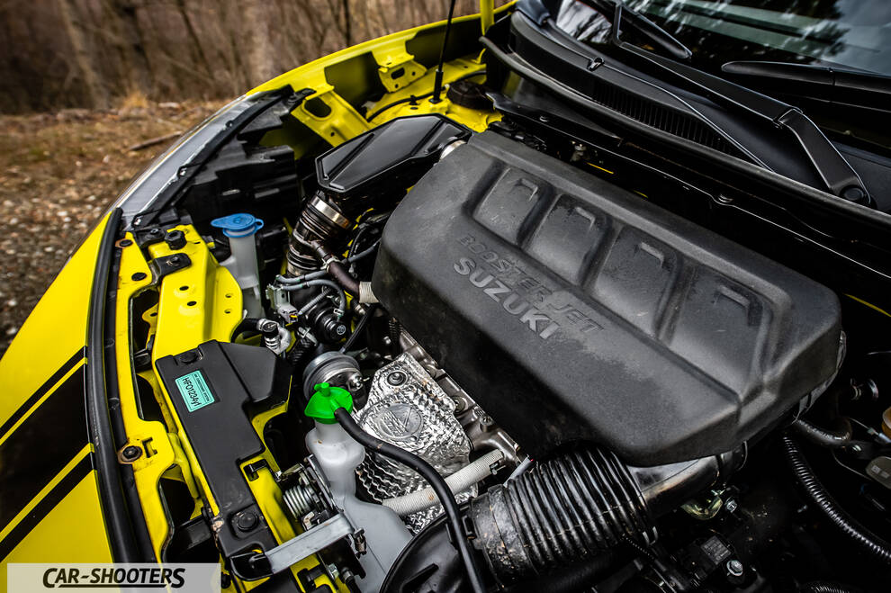 Suzuki Swift Sport – engine bay, suzuki engine cover
