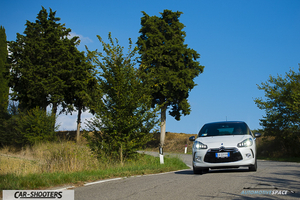 i fari full led della citroen ds3 brillano