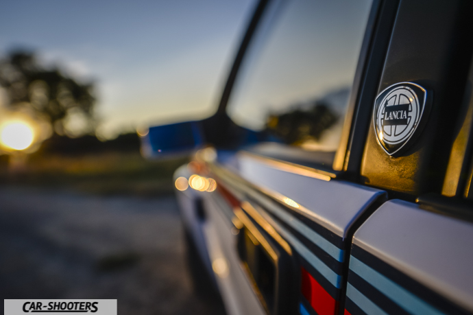 Lancia Delta HF Integrale Martini 5 – detail, emblem close-up at sunset
