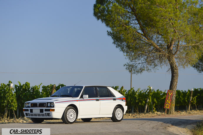 Lancia Delta HF Integrale Martini 5 – front three-quarter, white on a country road