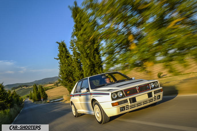 Lancia Delta HF Integrale Martini 5 – front three-quarter, white on a country road