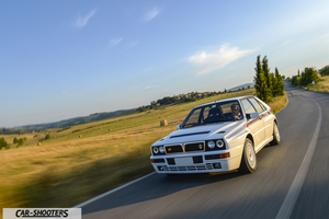 Lancia Delta HF Integrale Martini 5 – front three-quarter, white on a country road