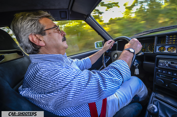 Lancia Delta HF Integrale Martini 5 – interior, driver behind the steering wheel