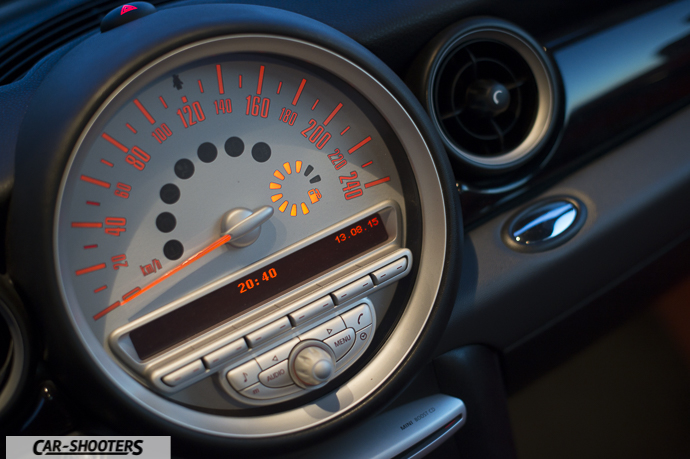 MINI COOPER S CAPRIGLIA DETTAGLIO DASHBOARD