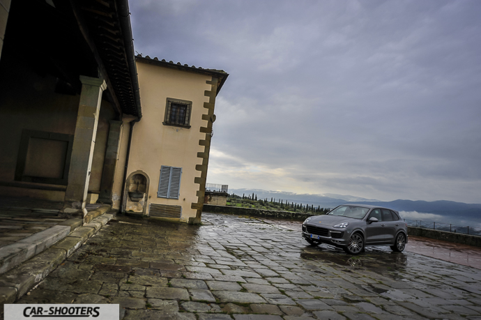 Porsche Cayenne GTS Casentino