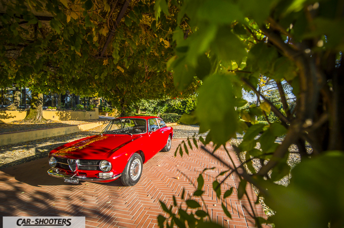 Alfa Romeo Giulia GT Junior nel gazebo di villa castelletti