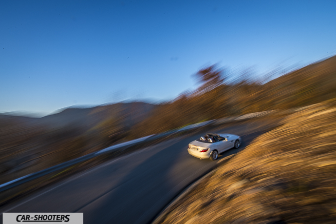 Mercedes SLK panning con grandangolo Nikon