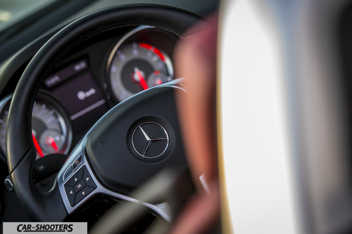 Dettaglio volante Mercedes SLK
