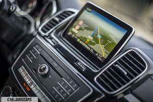Dettaglio navigatore satellitare Mercedes-Benz GLE Coupé 4MATIC