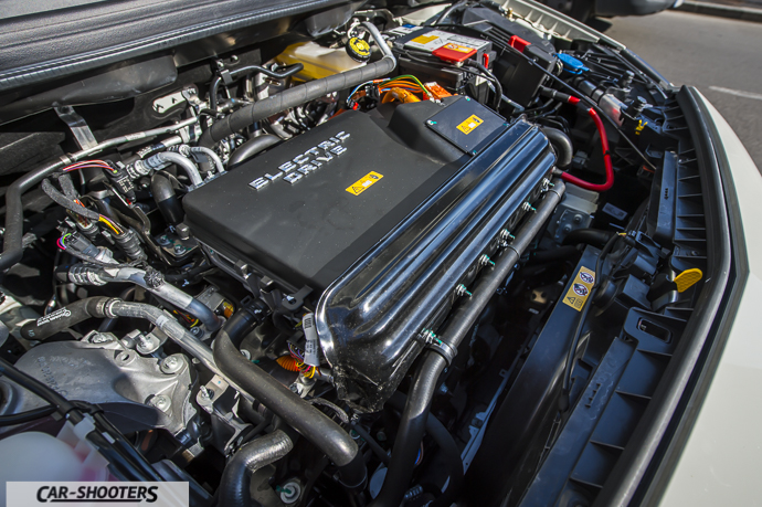 Dettaglio propulsore elettrico Mercedes-Benz Classe B Electric Drive