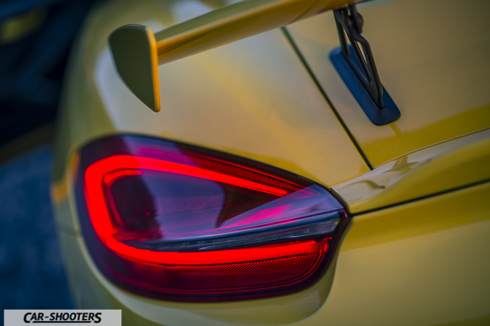 Porsche Cayman GT4 dettaglio faro posteriore