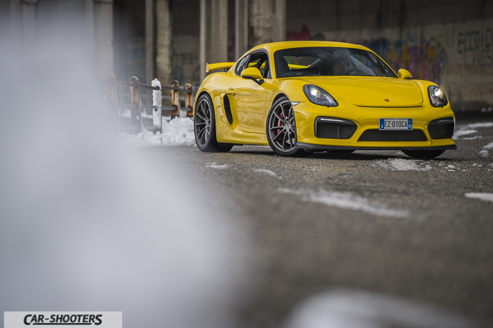 Porsche Cayman GT4