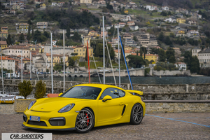 Porsche Cayman GT4 a Gravedona