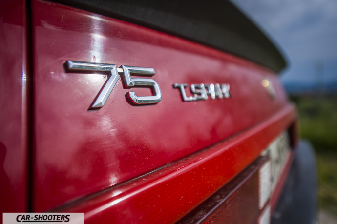 Alfa Romeo 75 logo