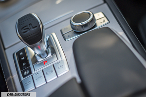 Mercedes-Benz SL400 Dettaglio cambio 9-GTRONIC