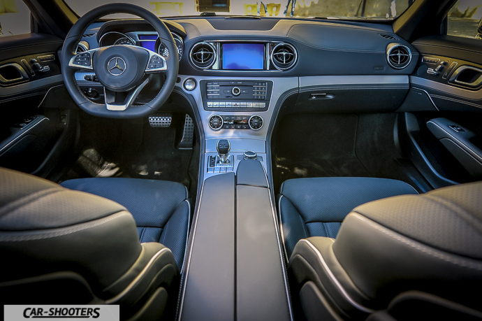 Mercedes-Benz SL400 interni