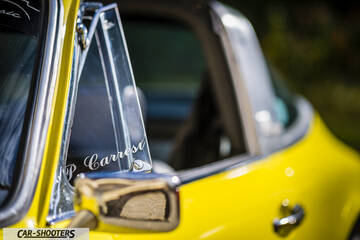 Porsche 911 Targa Storica – detail, window and mirror close-up