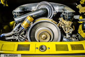 Porsche 911 Targa Storica – engine bay, classic air-cooled engine bay