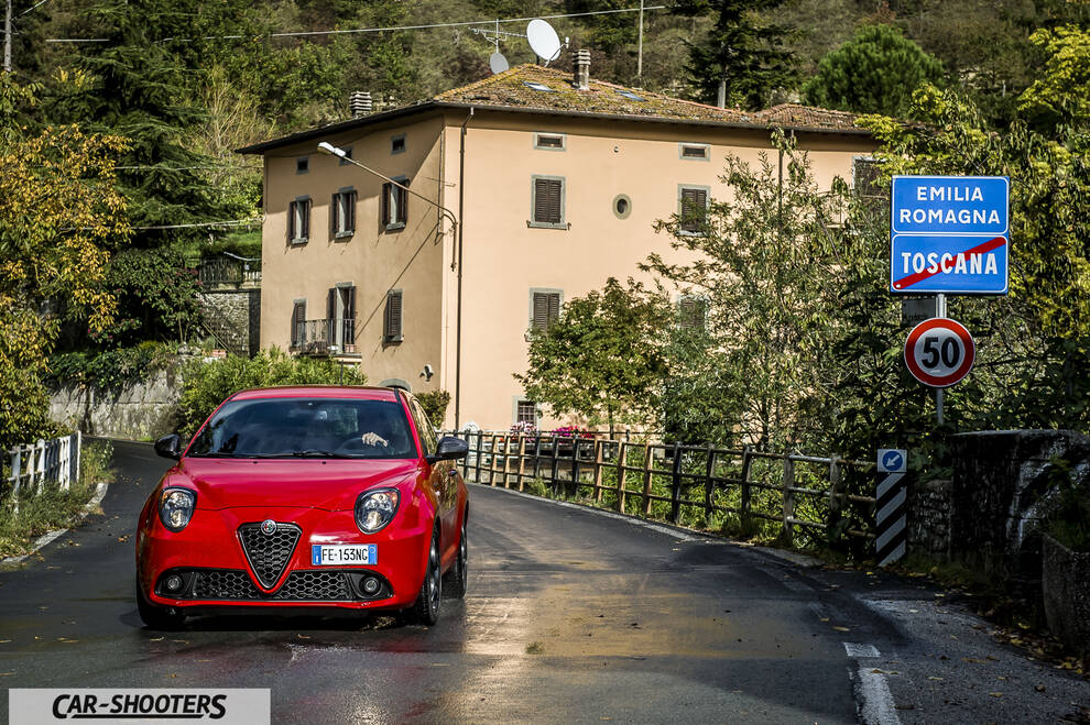 Alfa Romeo Mito Veloce Imola Mugello – front three-quarter, red on a country road