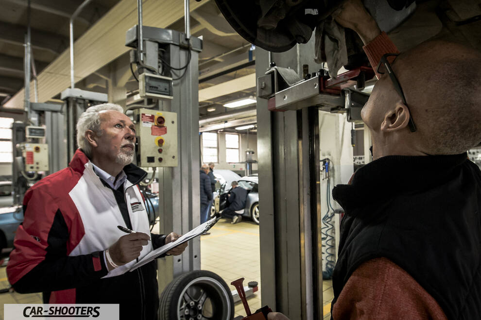 Porsche – detail, in a repair shop