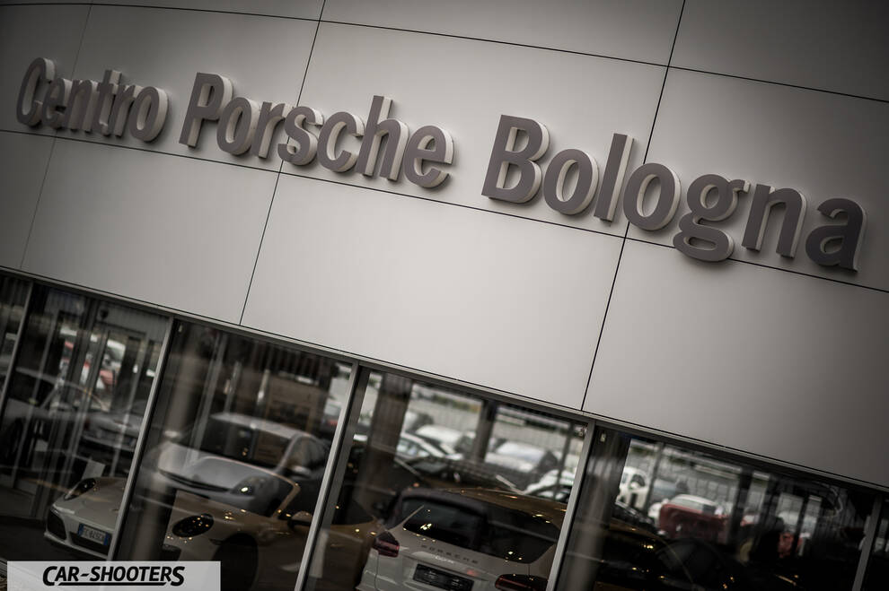Porsche – detail, dealership exterior sign