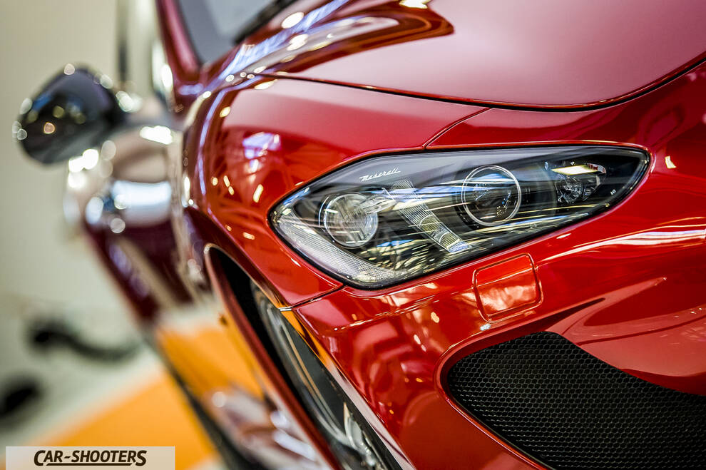 detail, headlight close-up