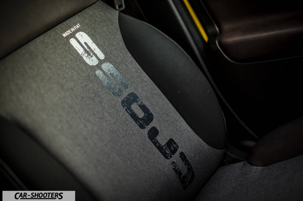 Fiat Panda 4X4 Cross – interior, branded car seat close-up
