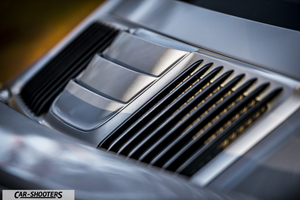 Porsche 911 Turbo S – detail, engine cover grille detail