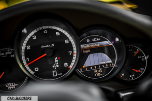Porsche 911 Turbo S – dashboard, illuminated instrument cluster dials