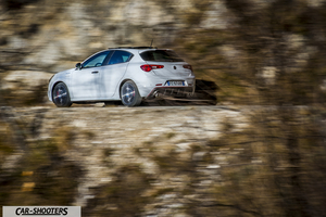 Alfa Romeo Giulietta Veloce – rear three-quarter, white on a mountain road