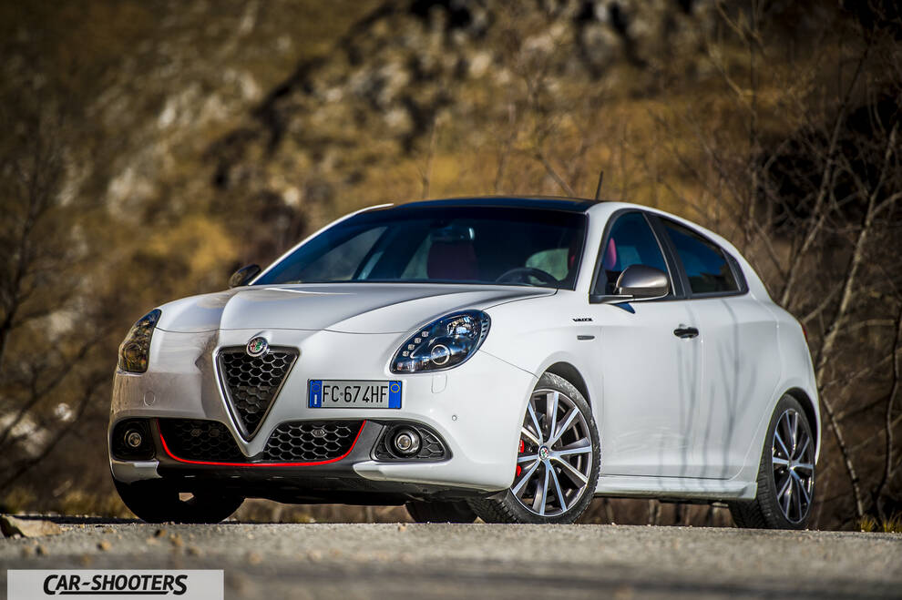 Alfa Romeo Giulietta Veloce – front three-quarter, white on a gravel road