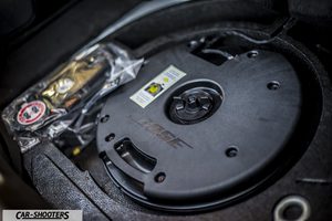 Alfa Romeo Giulietta Veloce – detail, bose subwoofer in spare tire well