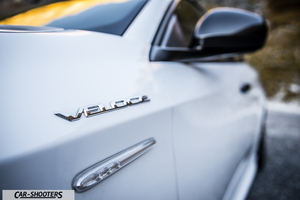 Alfa Romeo Giulietta Veloce – detail, side badge close-up