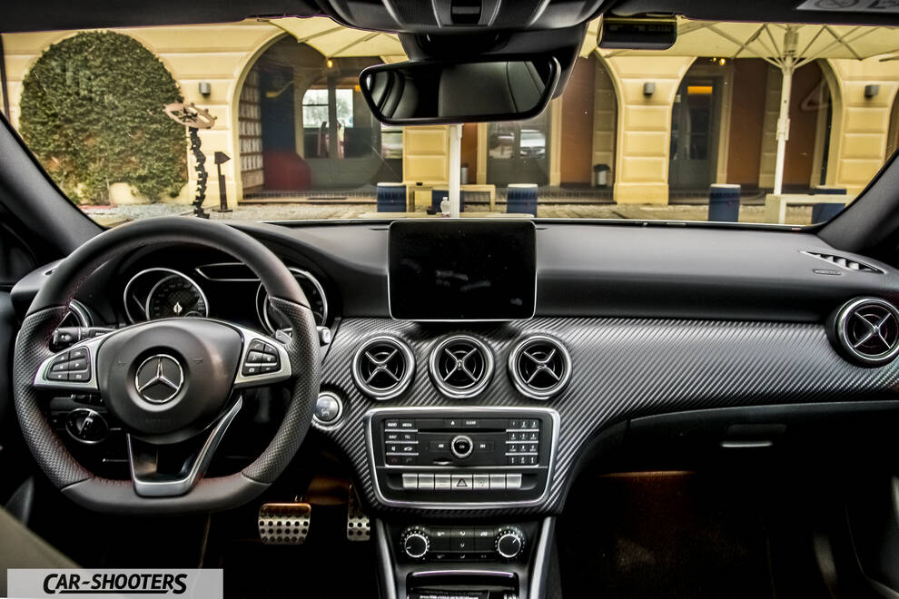 Mercedes Benz Classe A Next – dashboard, carbon fiber dashboard trim