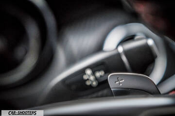 Mercedes Benz Classe A Next – detail, paddle shifter close-up