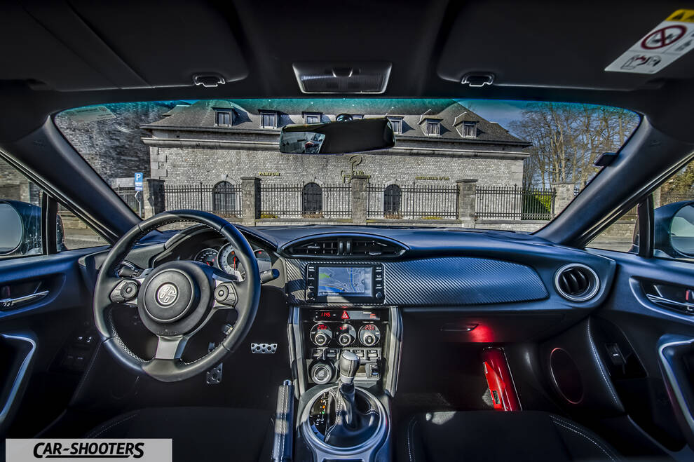 Toyota GT86 Namur – dashboard, view from driver cockpit