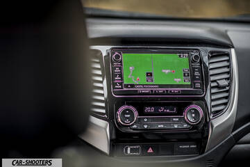 Fiat Professional Fullback – dashboard, infotainment screen and climate controls