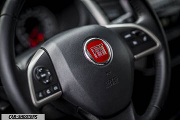 Fiat Professional Fullback – dashboard, steering wheel close-up