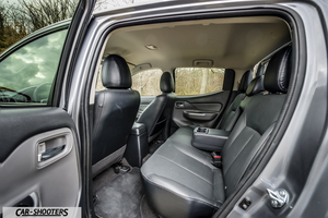 Fiat Professional Fullback – interior, leather rear seats and interior