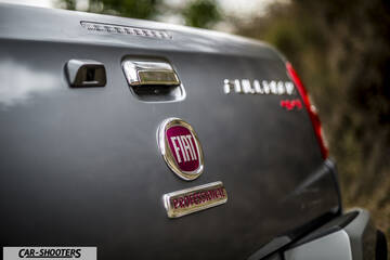 Fiat Professional Fullback – detail, rear badge close-up