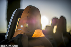 Fiat 124 Spider – interior, brown leather front seats