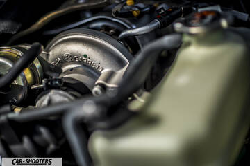 Fiat 124 Spider – engine bay, turbocharger close-up