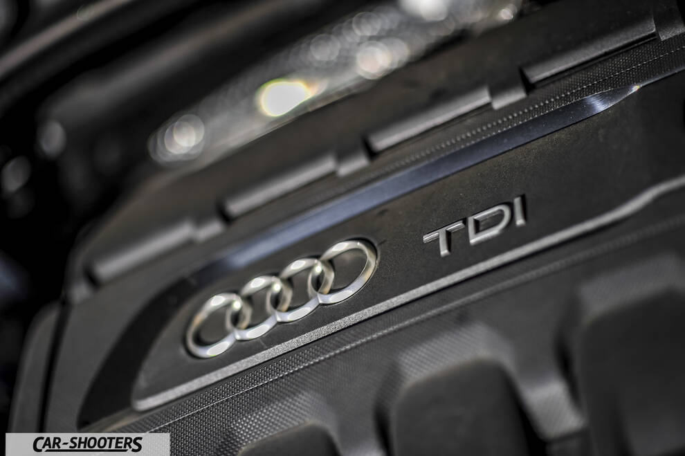 Audi A3 Cabriolet – engine bay, audi tdi engine cover close-up
