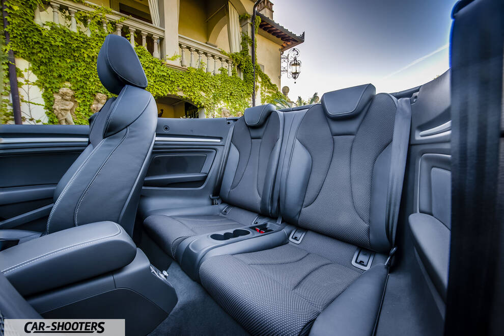 Audi A3 Cabriolet – interior, leather rear seats