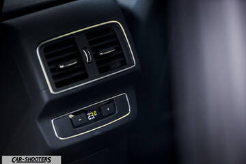 Audi Q5 – detail, rear climate control vents