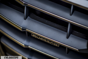 Audi Q5 – detail, front grille close-up