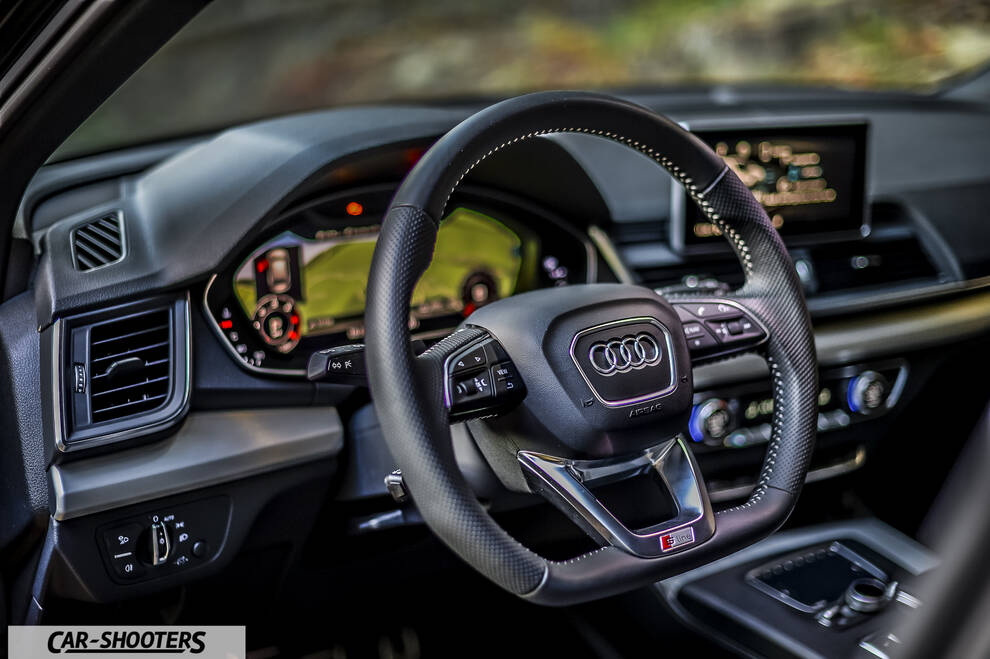 Audi Q5 – dashboard, digital instrument cluster