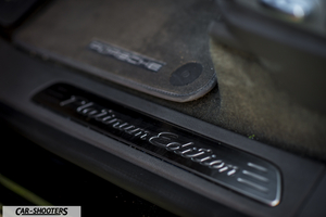 Porsche Cayenne Platinum Edition – detail, door sill plate close-up